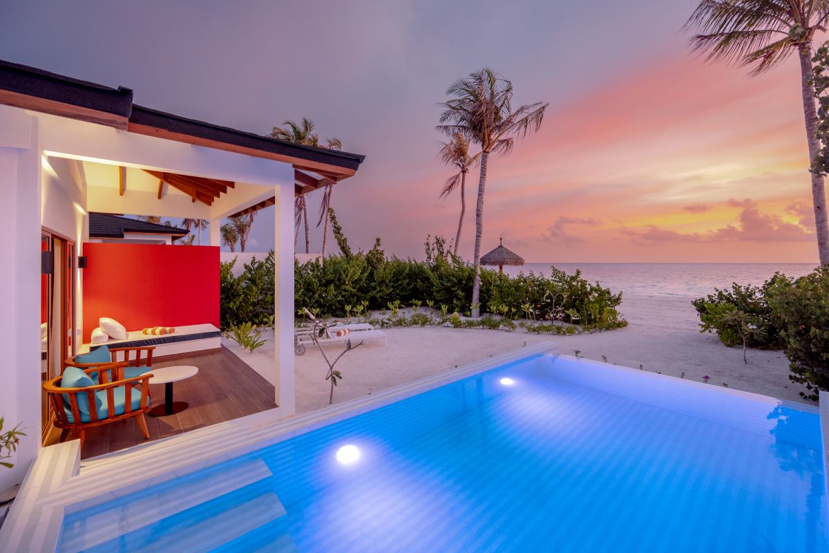 Beach Suite Pool Photo 2