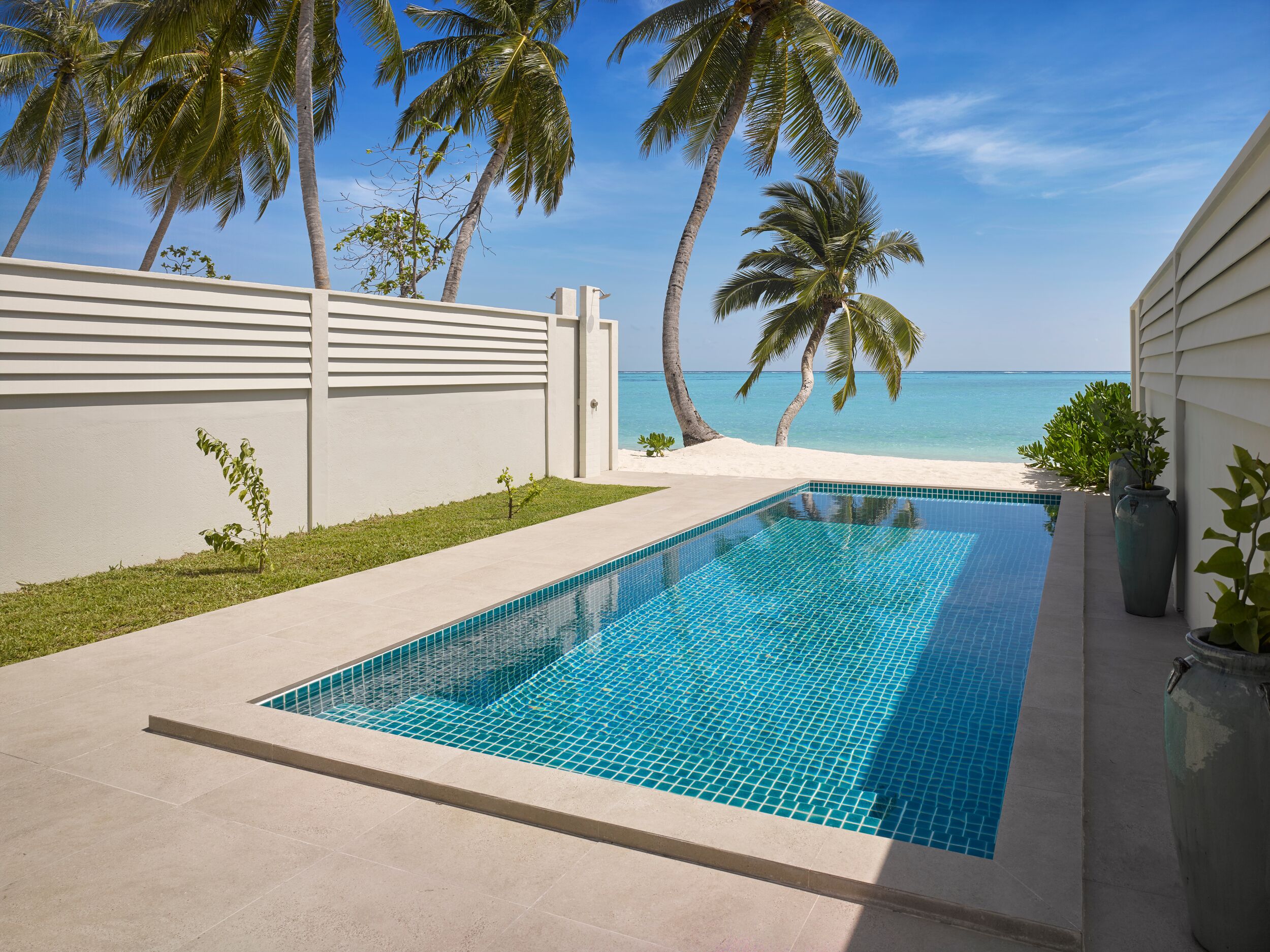 Deluxe Beach Pool Villa Photo 2