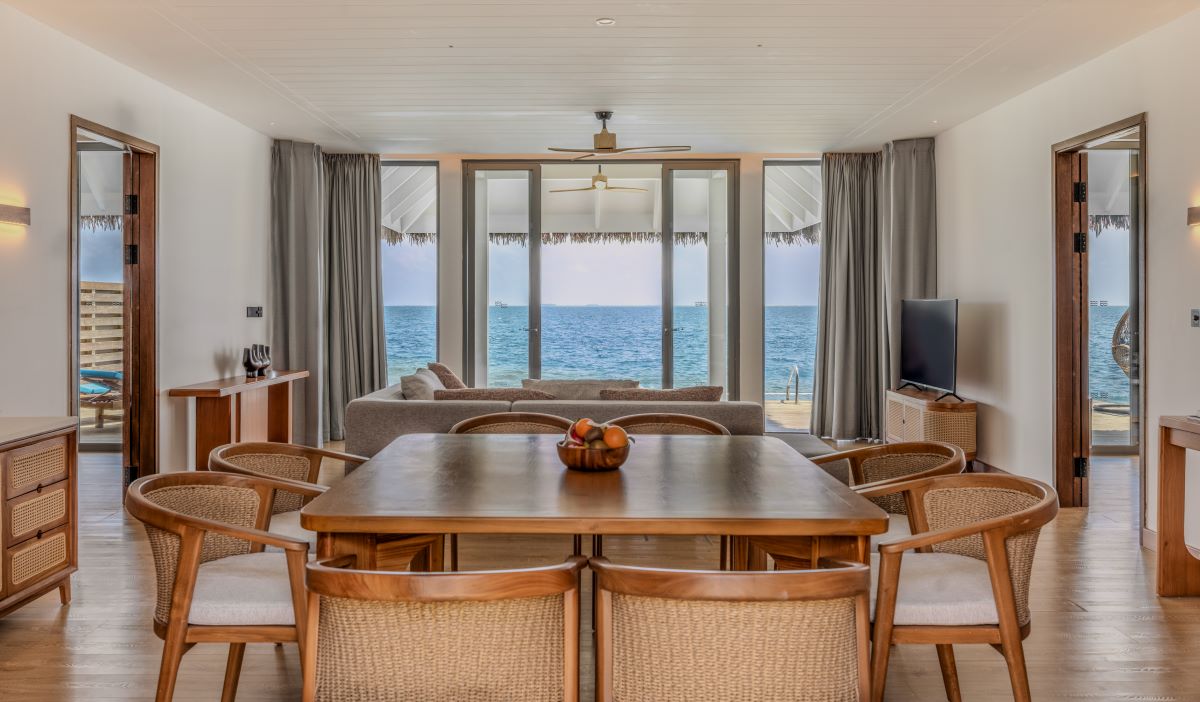 Four Bedroom Family Suite with Private Pool Photo 6