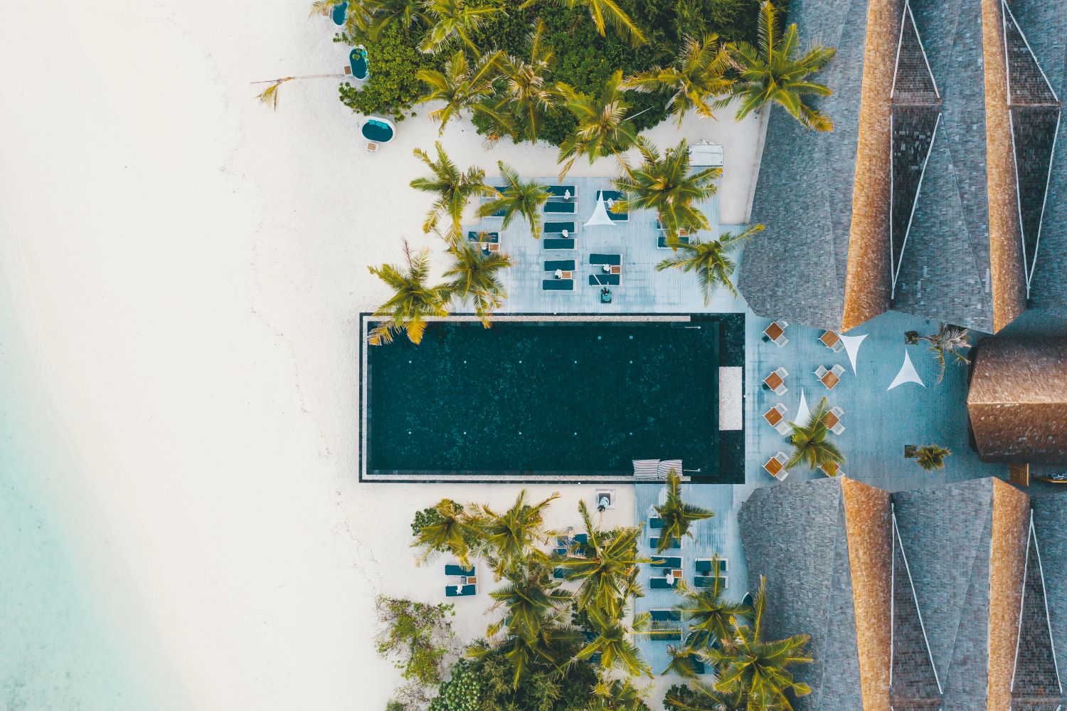 Kuredhivaru Resort & Spa, Maldives