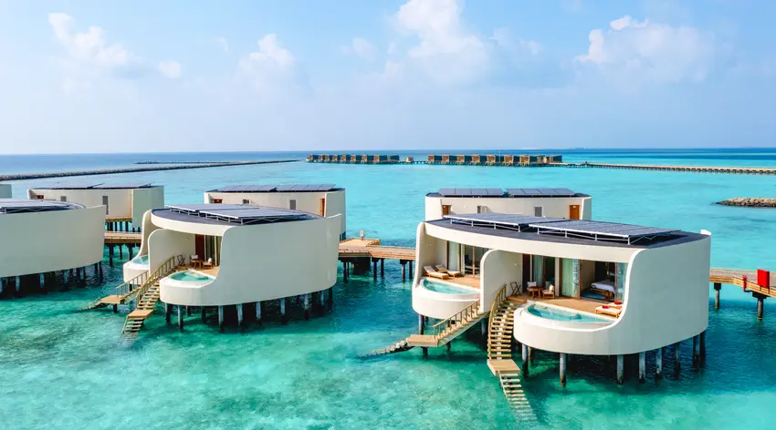One-Bedroom Overwater Pool Villa Photo 3