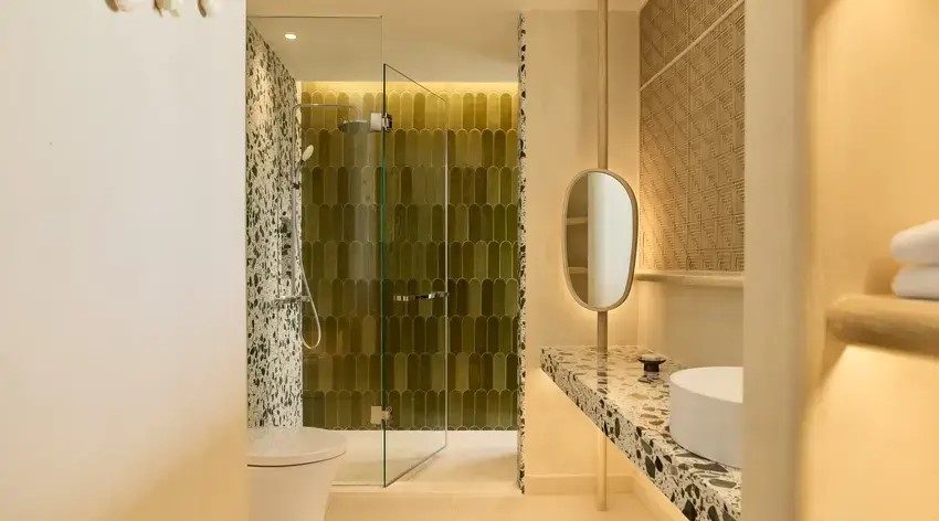 Mirage Beachfront Room Photo 5