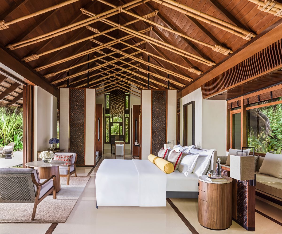 Beach Villa with Pool Photo 4