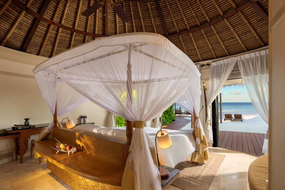 Beachfront Sunset View Pool Villa Photo 1