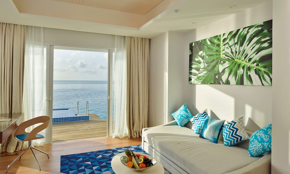 Sunset Aqua Pool Suite Photo 2