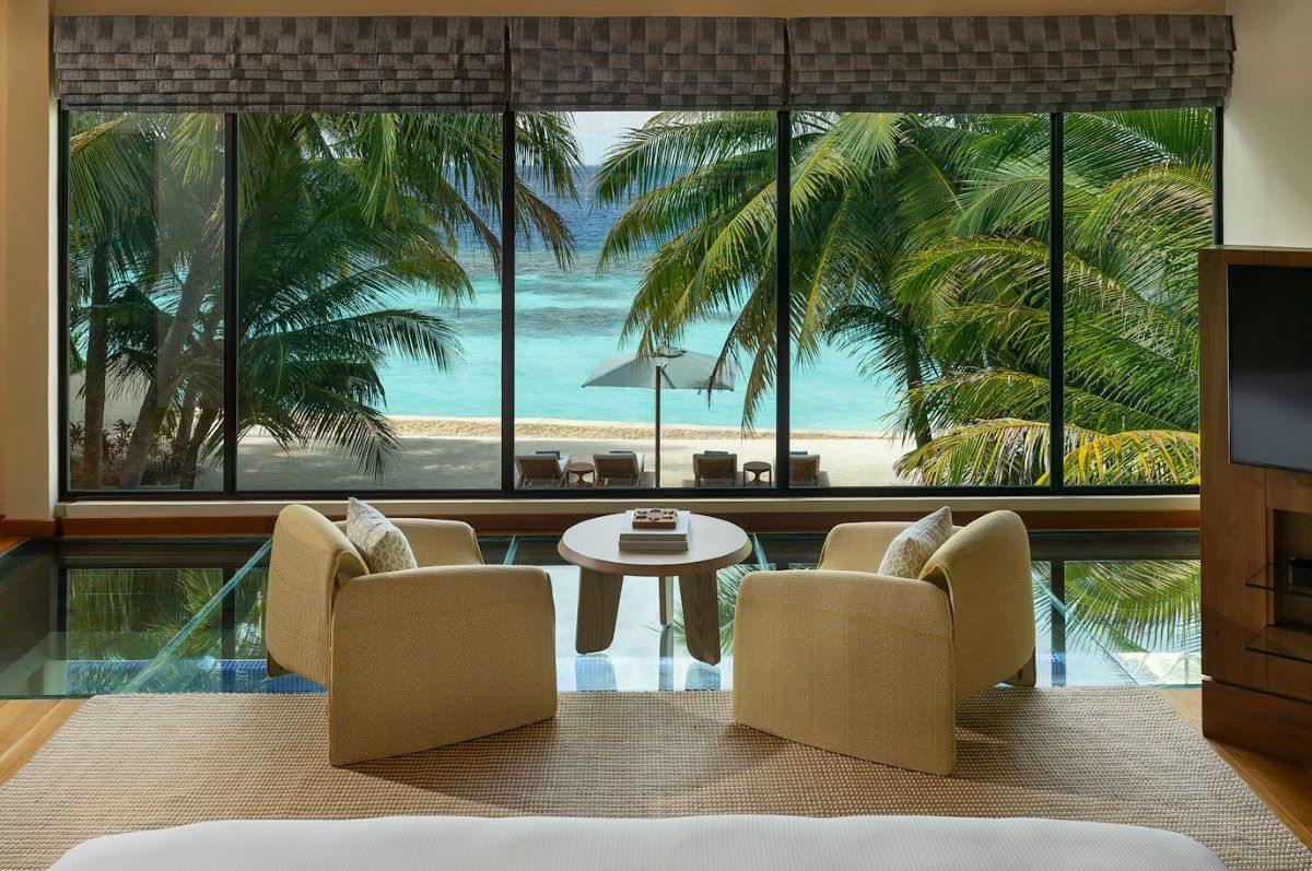 Three Bedroom Beach Pavilion with Pool Photo 6