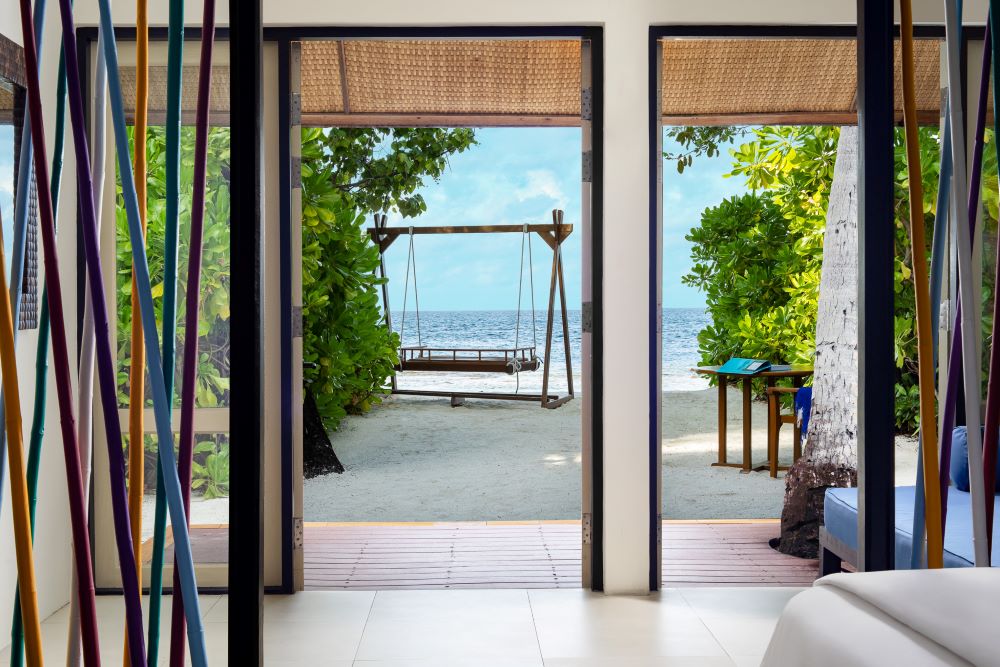 Beachfront Rainmist Villa Photo 1