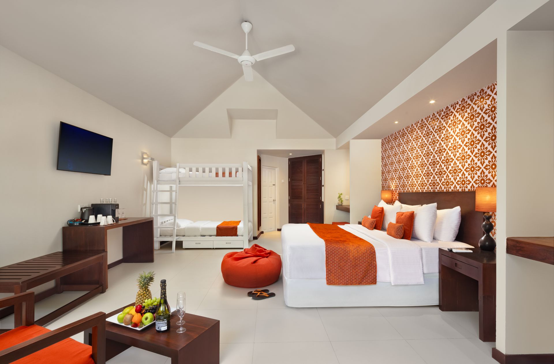 Family Villa Photo 2