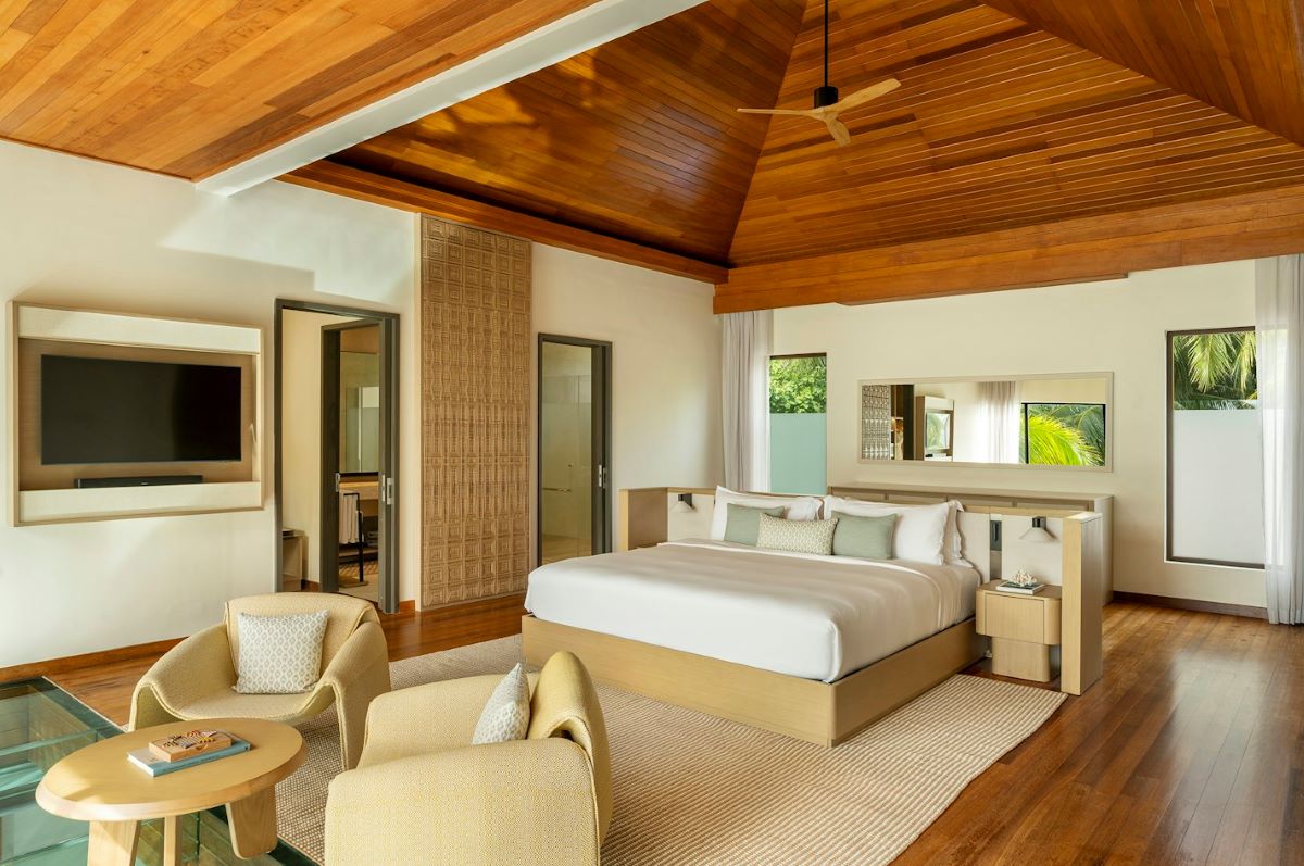 Three Bedroom Beach Pavilion with Pool Photo 10