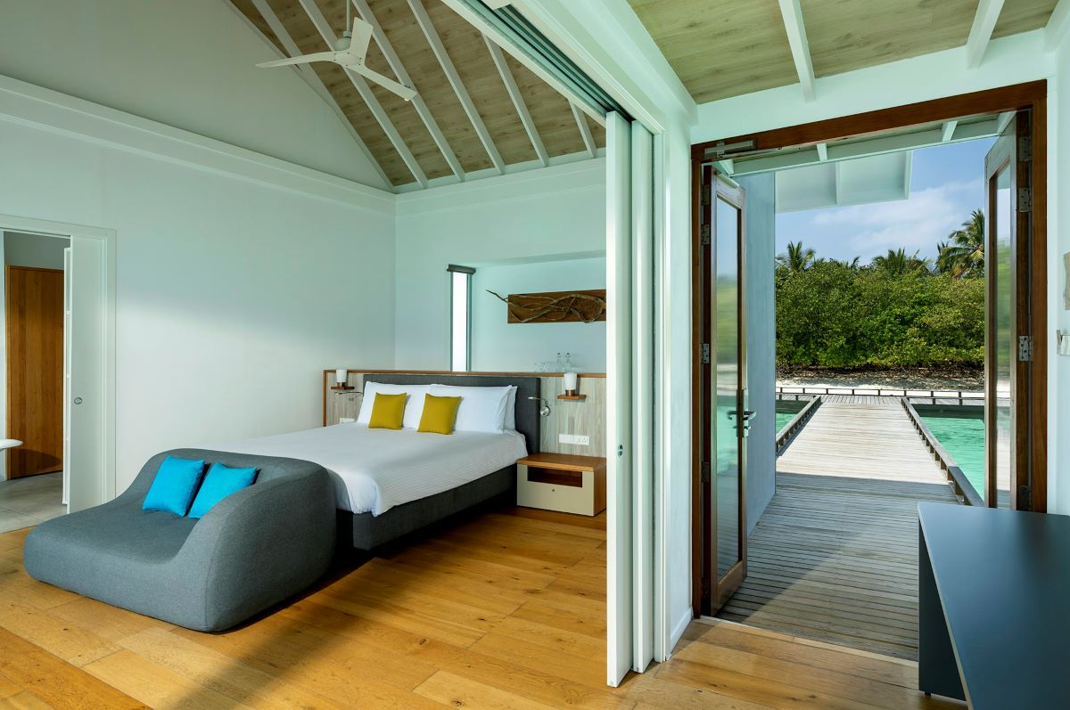 Water Villa with Pool Photo 4