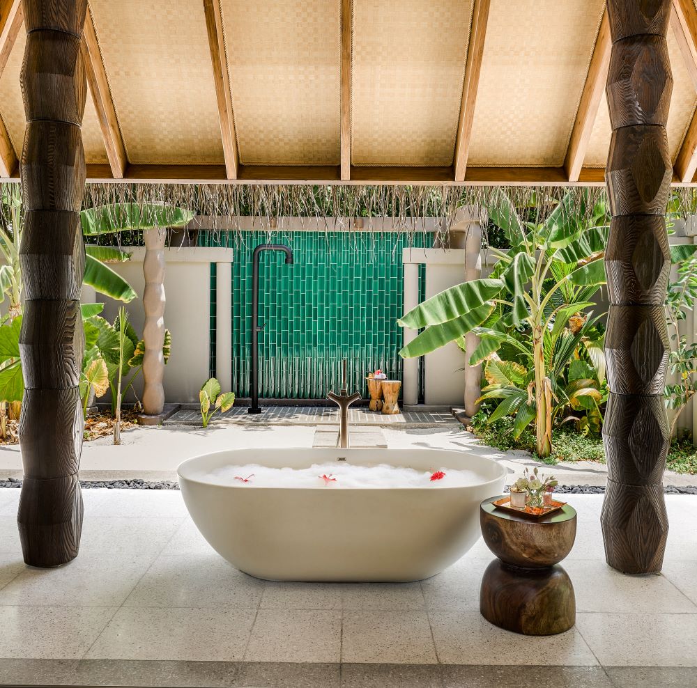 Beach Villa with Pool Photo 4