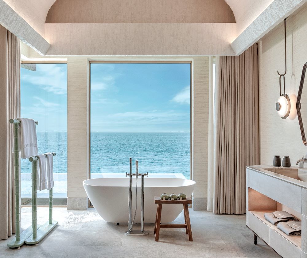 Grand Two Bedroom Ocean Pool Villa Photo 4