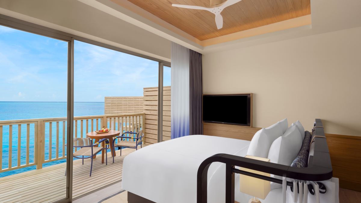 Three Bedroom Overwater Pool Residence Photo 2