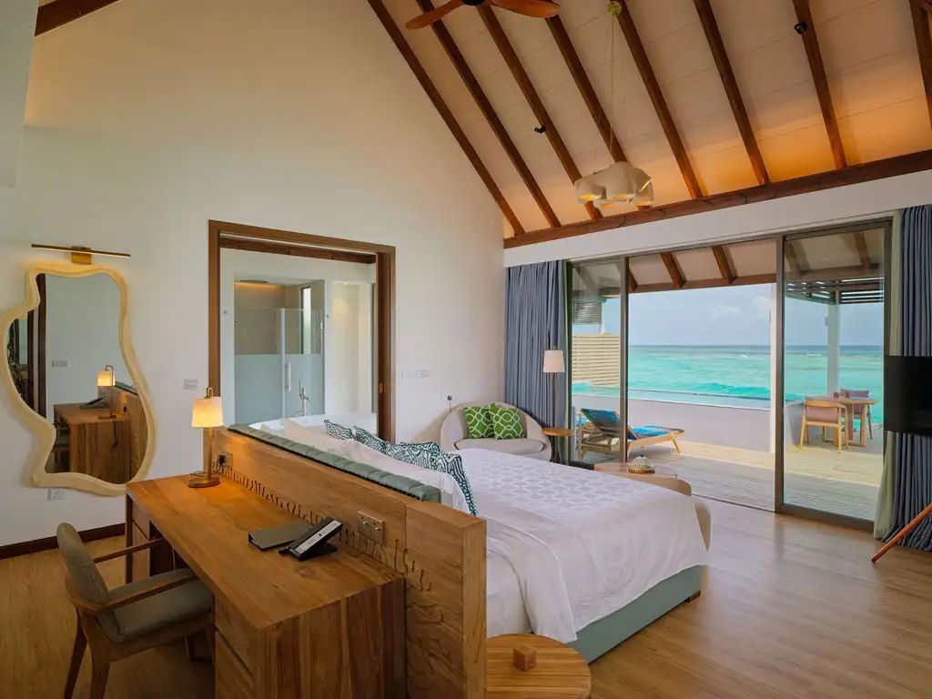 Two-bedroom Water Pool Villa with Slide Photo 3