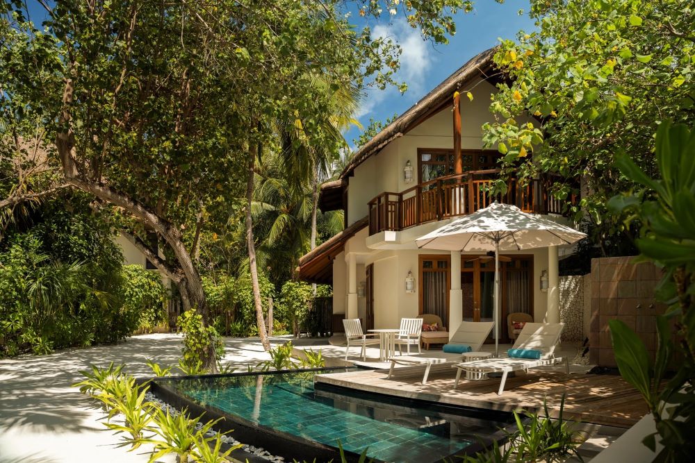 Double Storey Beach Villa with Pool Photo 1