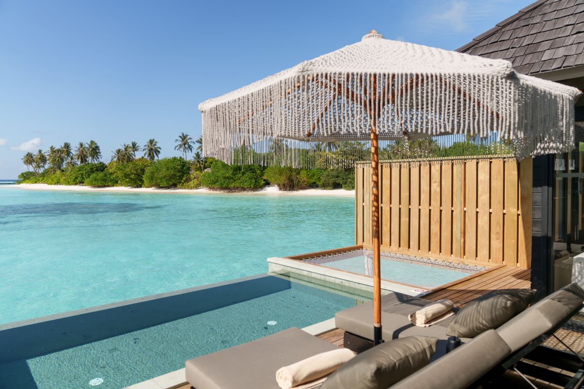 Water Villa with Pool Photo 1