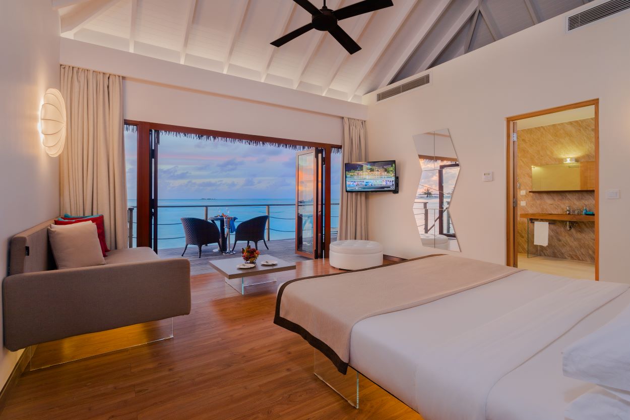 Lagoon Suite With Pool Photo 2