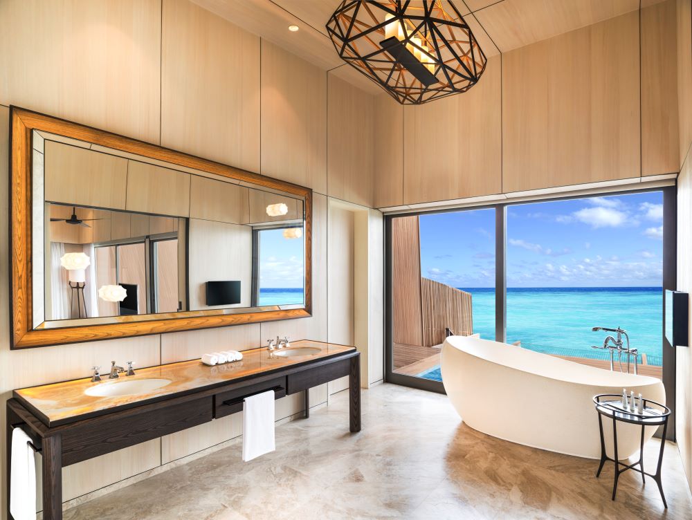 Overwater Villa Photo 3