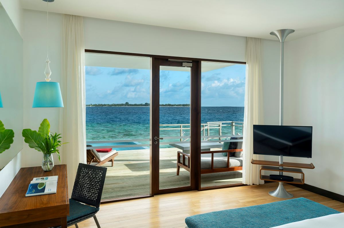 Lagoon Villa with Pool Photo 3