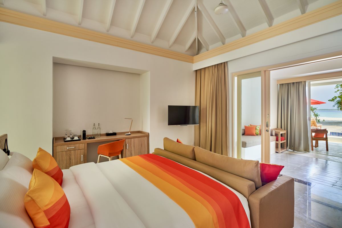 Beach Suite with Pool Photo 4